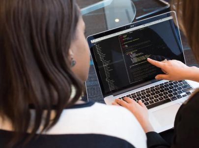 白鯨外貿(mào)網(wǎng)站建設(shè)為您分享：小程序開發(fā)需要多少錢？